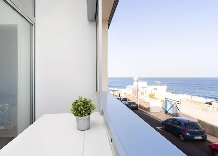 アパート Home2book Ocean View Natural Pool & バハマル